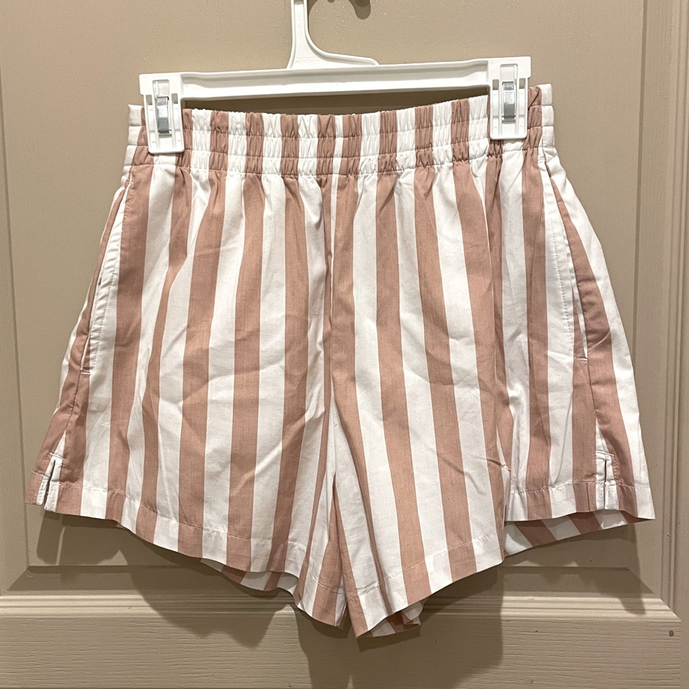 ***SOLD***SOLD*** Abercrombie & Fitch High Waist Striped Poplin Pull On Shorts